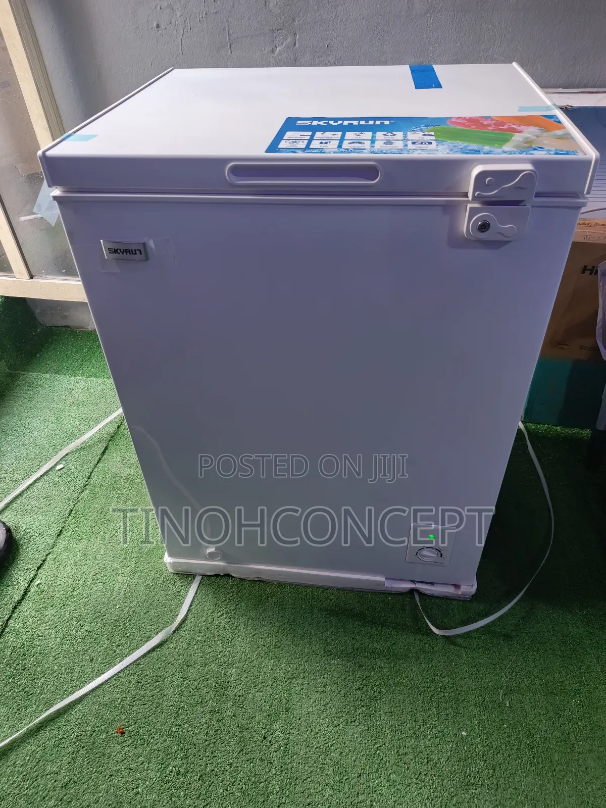 Skyrun Chest Freezer 150 Litres