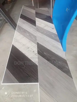 SPC Flooring Tiles