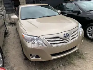 Toyota Camry 2011 Gold