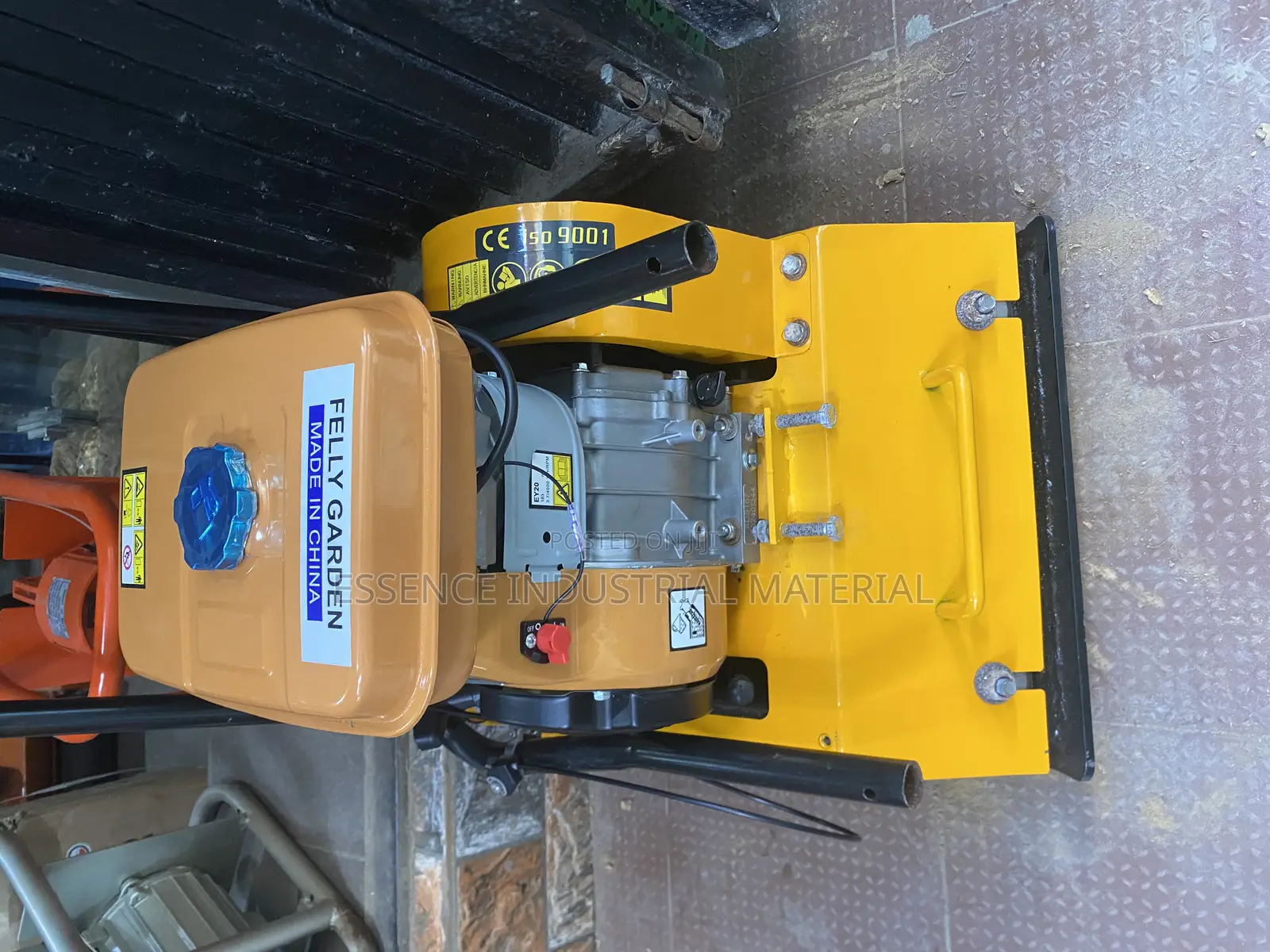 Gasoline Engine Poka Concrete Vibrator