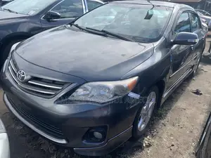 Toyota Corolla 2013 Gray