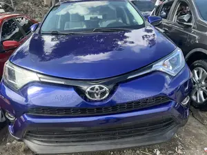 Toyota RAV4 2017 Blue