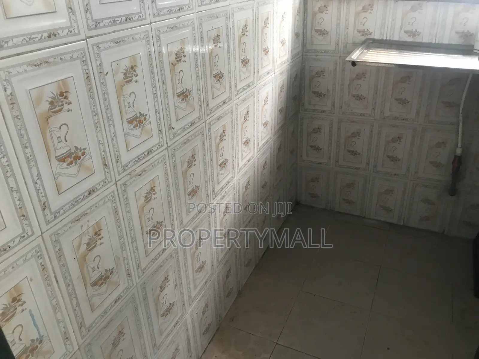 Secured Selfcon to Let