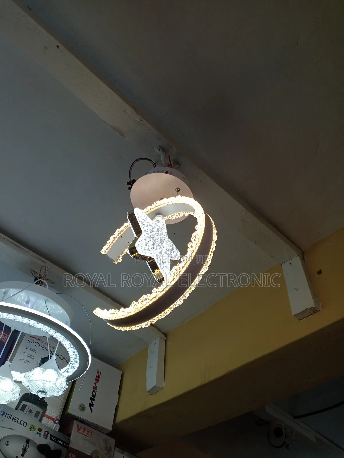 Very New Star Design Led Chandelier, Dropping Light.