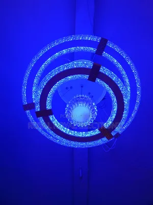 Standard World Class VIP Dropping Chandelier Light