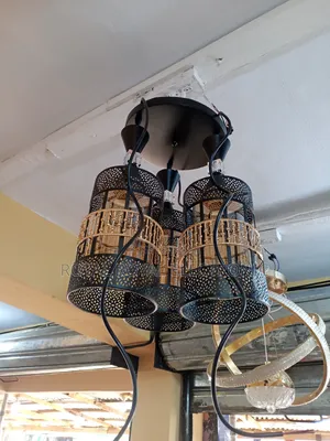 Royal VIP Chandelier Dropping Light