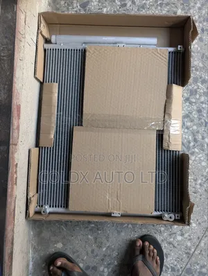 New OEM Condenser Toyota FJ Cruiser 2008 2009 2010 2011.2012