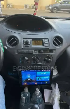 Toyota Yaris 1999-2005 Android Player + Reverse Camera