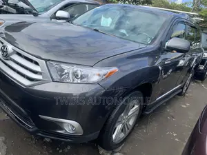 Toyota Highlander Limited 2012 Gray