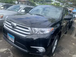 Toyota Highlander Limited 3.5l 4WD 2013 Black