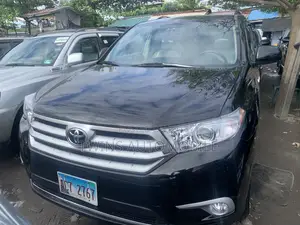 Toyota Highlander Limited 3.5l 4WD 2013 Black