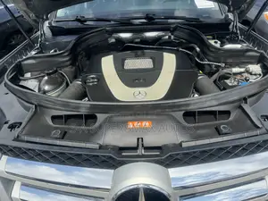 Mercedes-Benz C300 2013 Silver