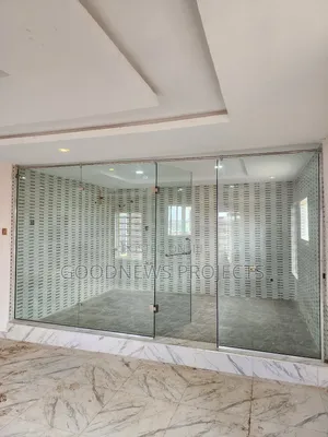 Master Bathroom Glass Partitioning