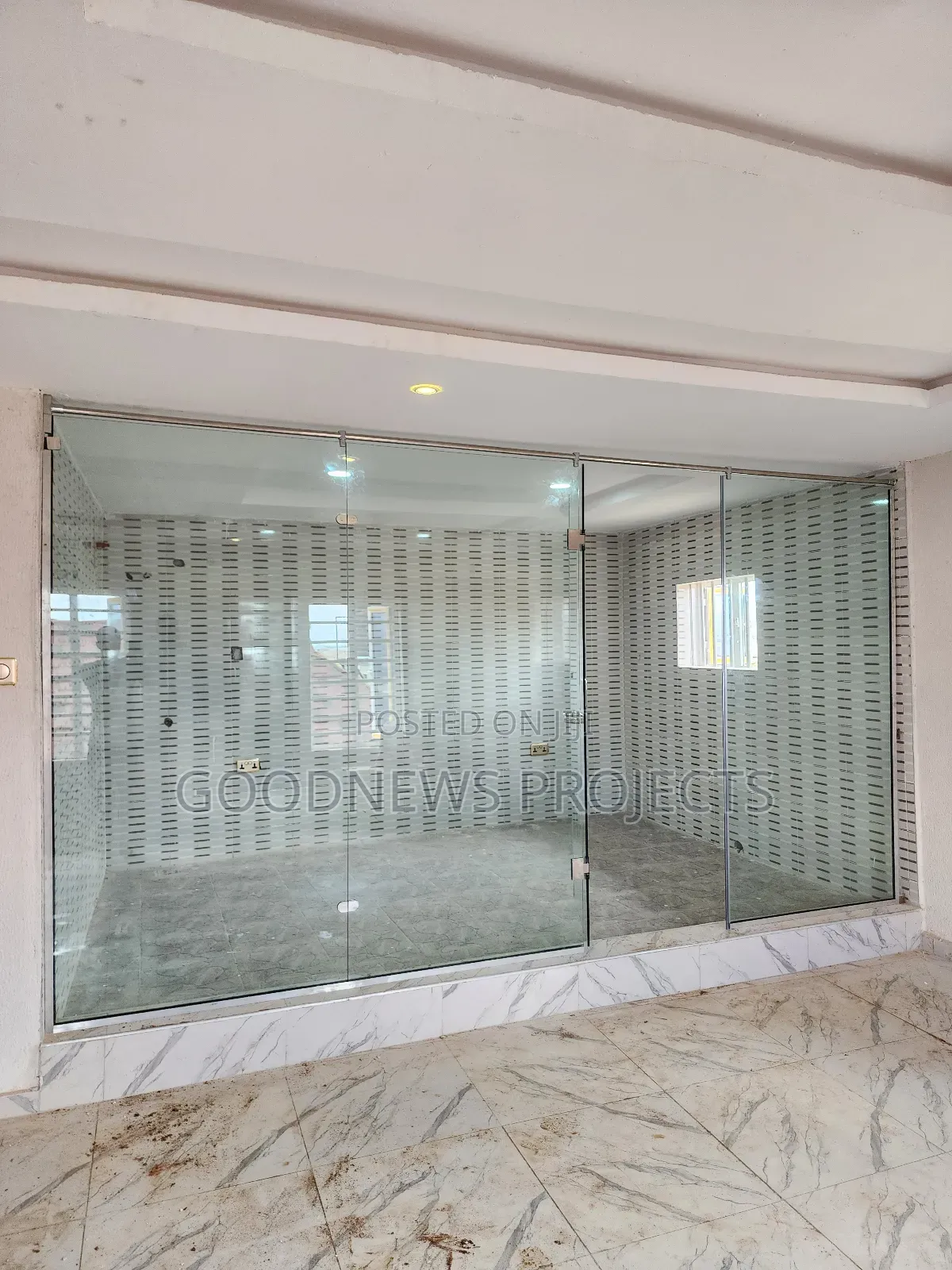Master Bathroom Glass Partitioning
