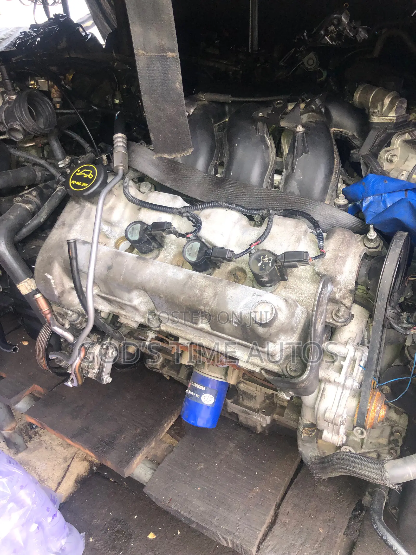 MPV Mazda 2000 Model V6
