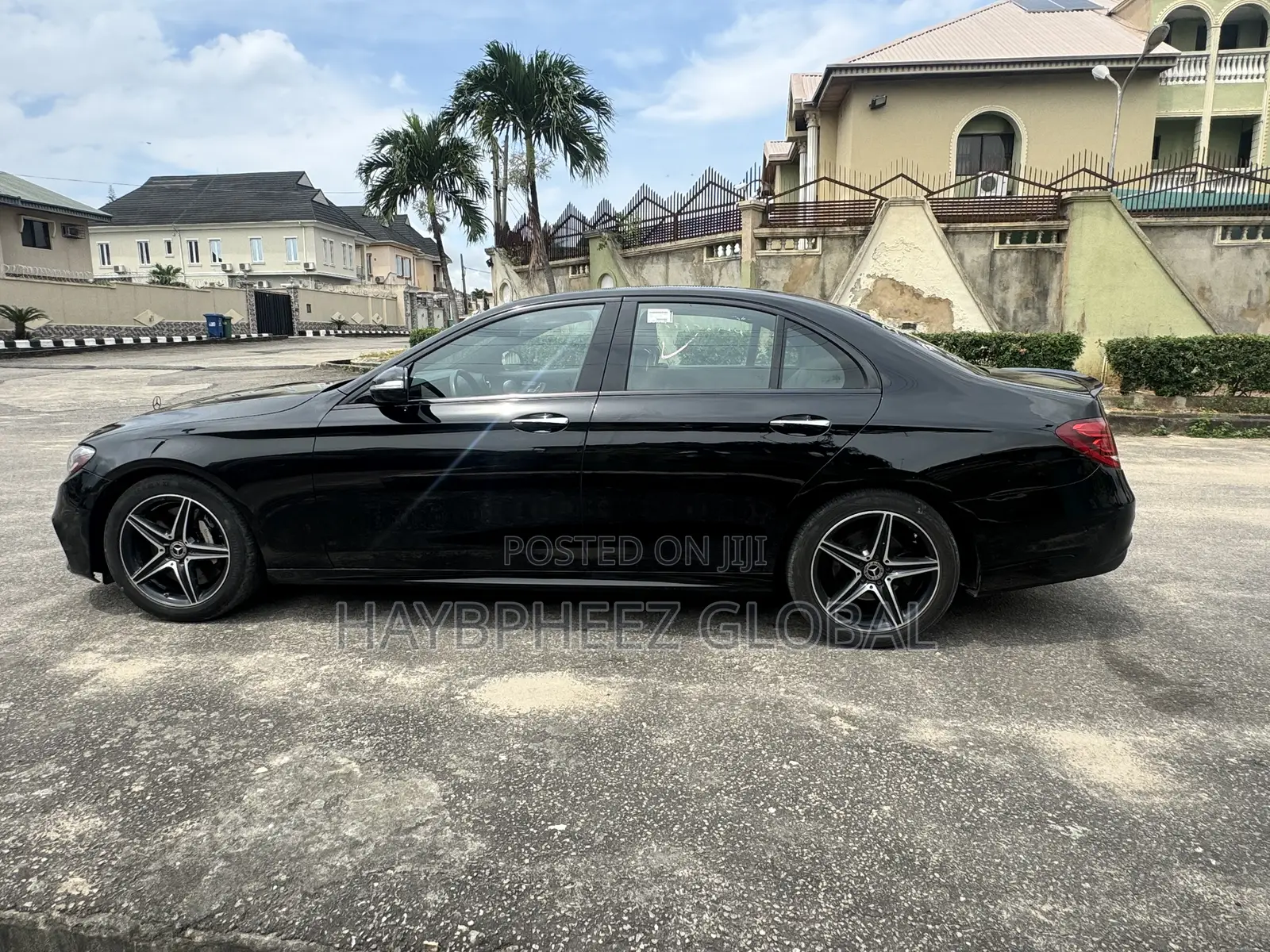 Mercedes-Benz E300 2018 Black