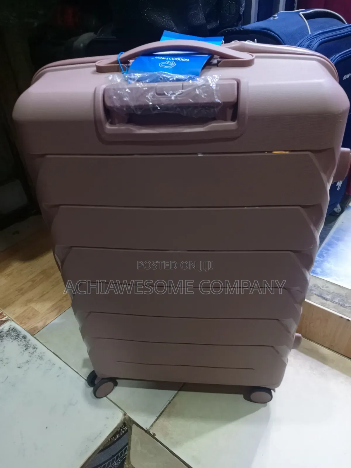 Big Unbreakable Rubber Box, 26inchs