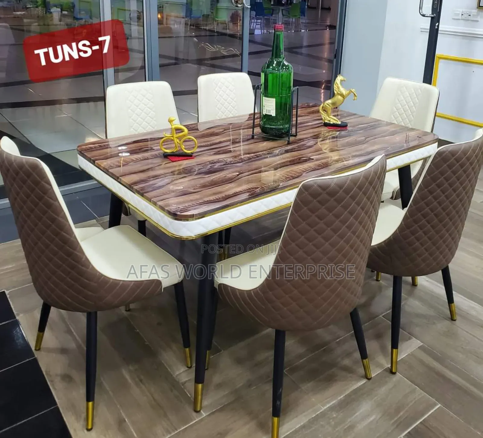 Marble Dinning Table With Six Chairs