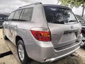 Toyota Highlander Sport 2010 Silver