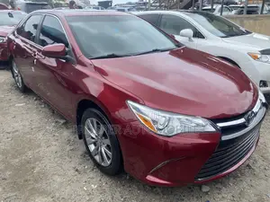 Toyota Camry 2016 Red