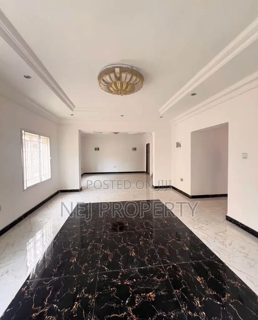 4bdrm Duplex in Guzape District for rent