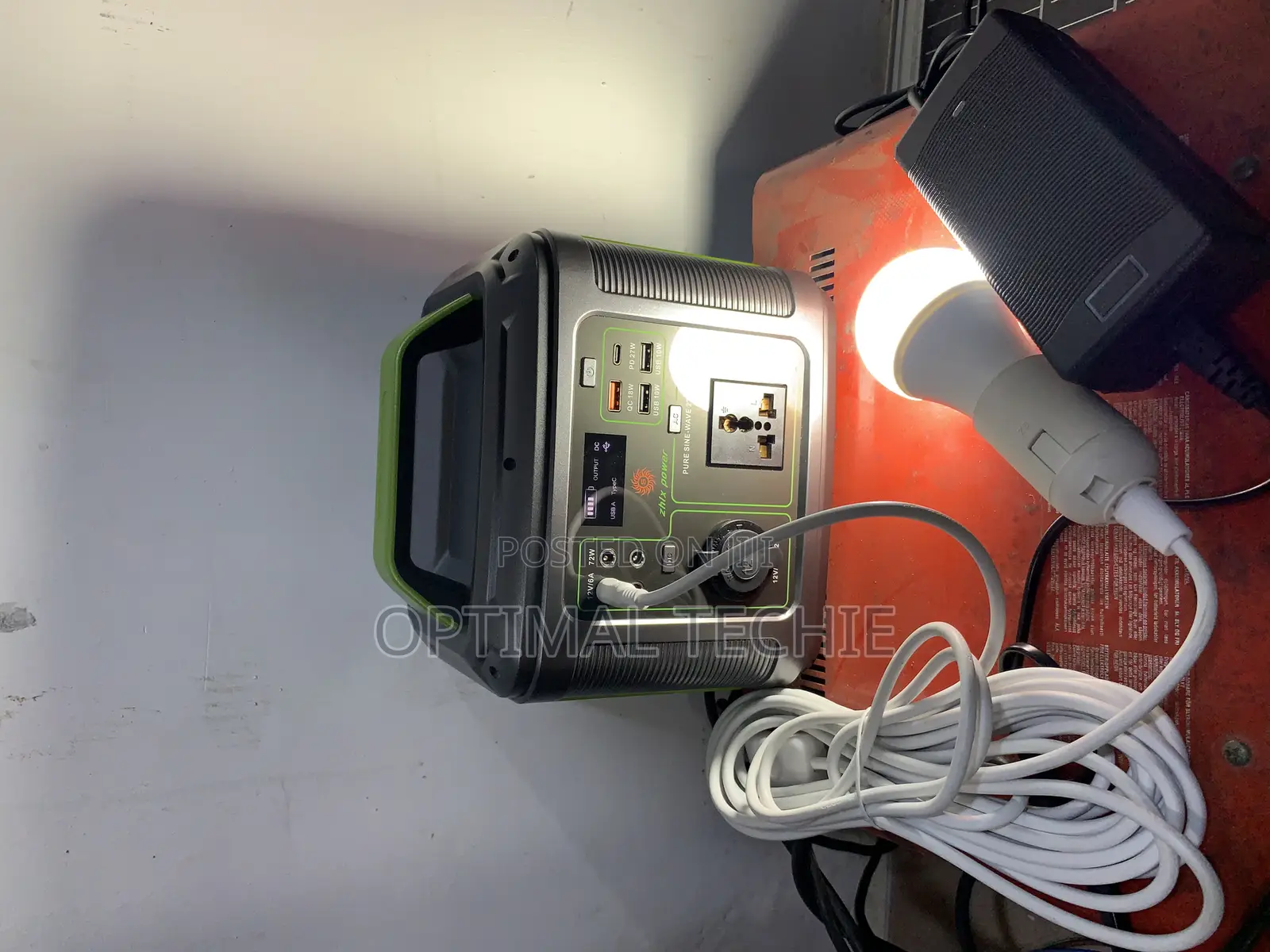 300W Solar Kit + 100W Panel + Solar Fan