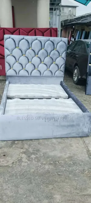 6x6ft Bed Frame Used for House