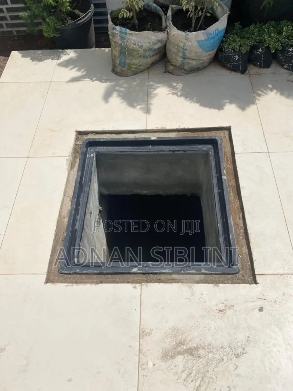 Manhole Cover 60x60 A15 Medium Duty