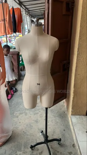 Size 12 Fully Pinnable Plain Bodyform