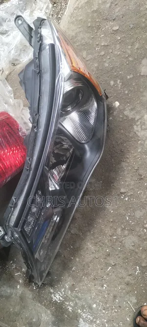 Toyota Rav 4 2014 Headlamp Set Available