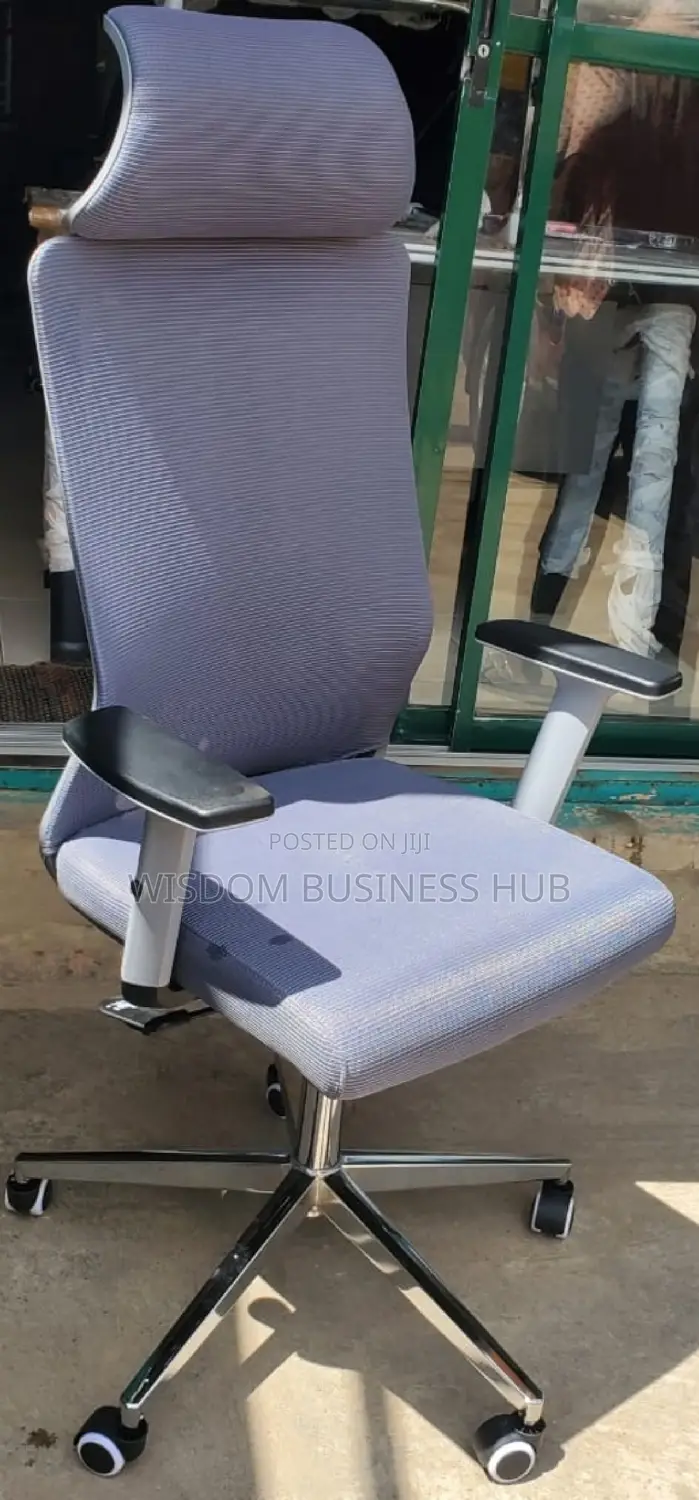Executive Office Chair With Headrest