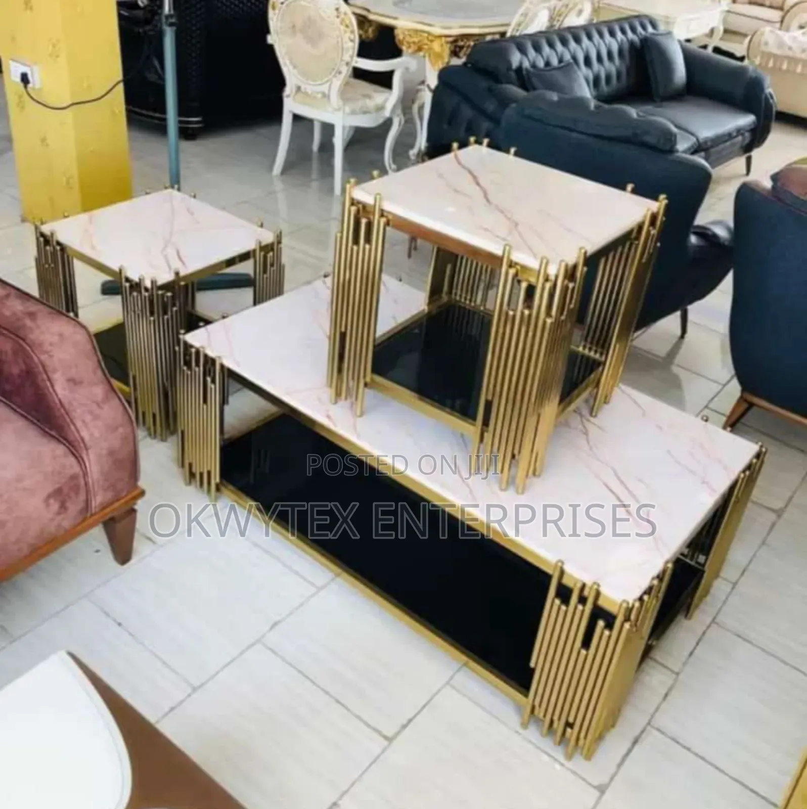 High Quality Turkey Center Table With Two Side Stools