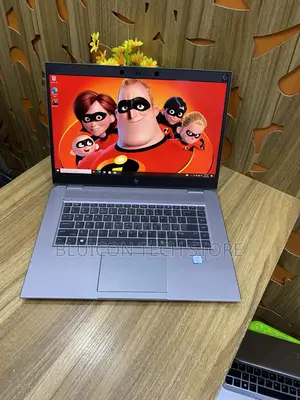 Photo - Laptop HP ZBook Studio G5 16GB Intel Core I7 SSD 512GB