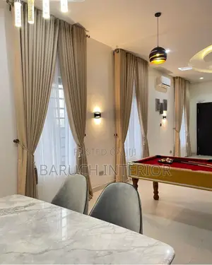 Sophisticated Styles: High-Quality Curtains