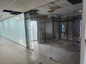 Standard Frameless Office Glass Partition