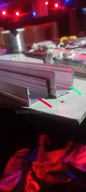 Surface Aluminium Profiles Fitting