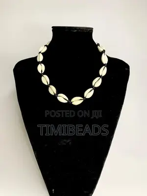 Cowries Choker