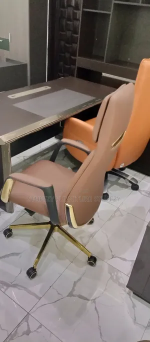 Stuffzy High Quality Gold MD Executive Office Chairs
