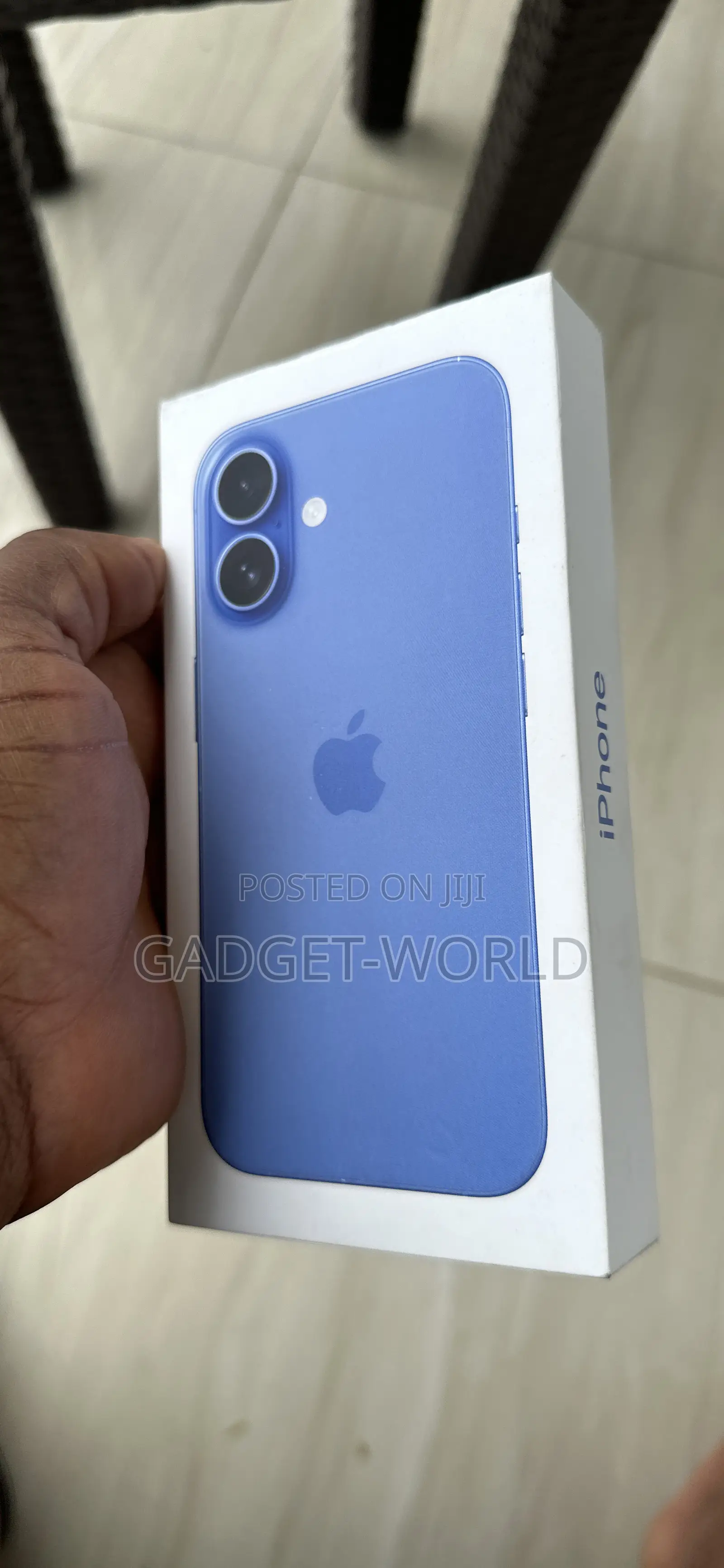 New Apple iPhone 16 256 GB Blue