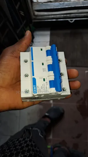 100amps 3 Pole Breaker for Electrical/ Mechanical Works