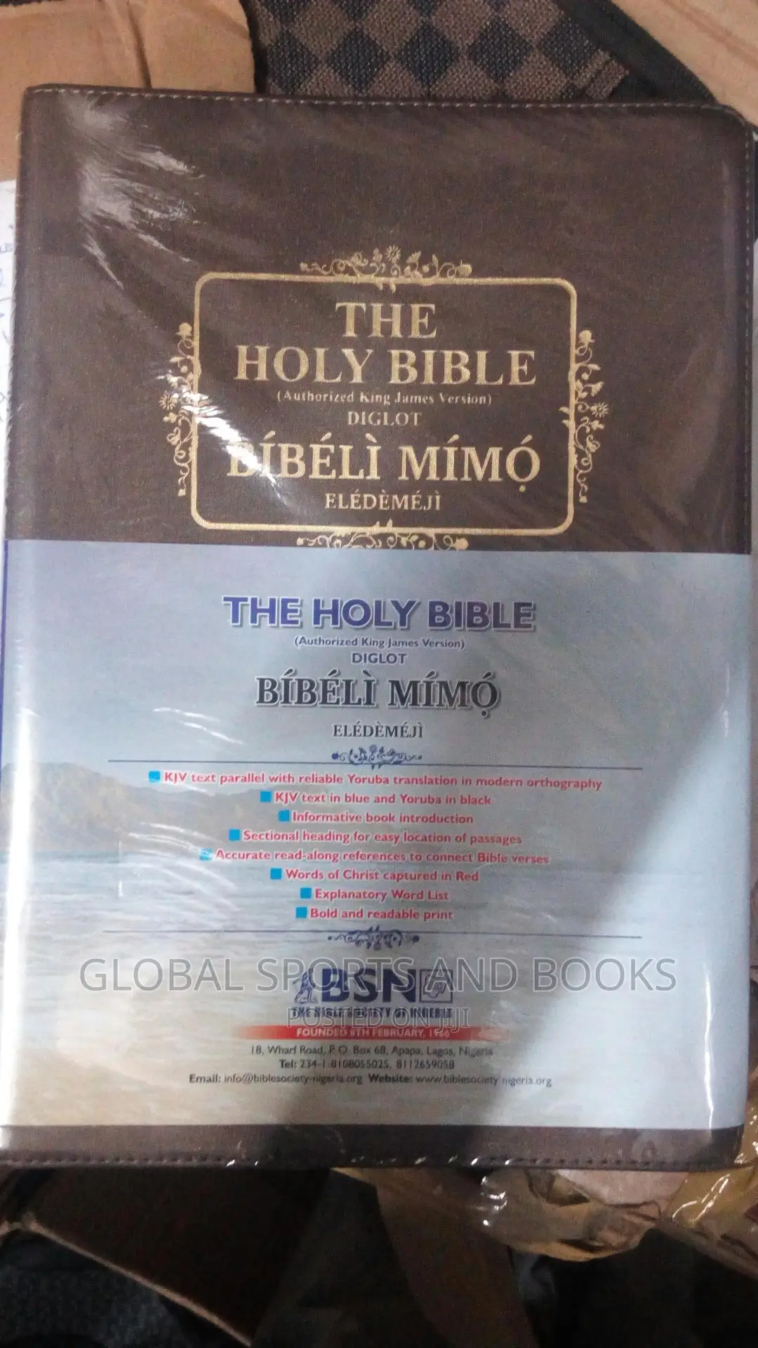 Holy Bible /Bibeli Mimo