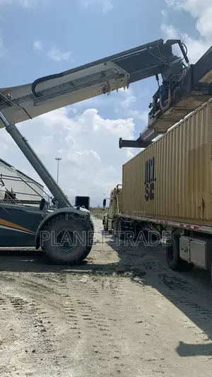 40ft Container Available