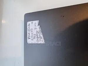 Laptop Lenovo Yoga 700 8GB SSD 512GB