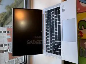 Laptop HP EliteBook 830 G7 16GB Intel Core I7 SSD 256GB