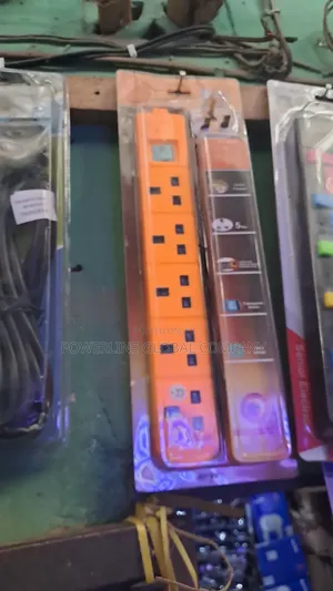 Extension Socket of 5 Way for Homes/ Offices/ Companies