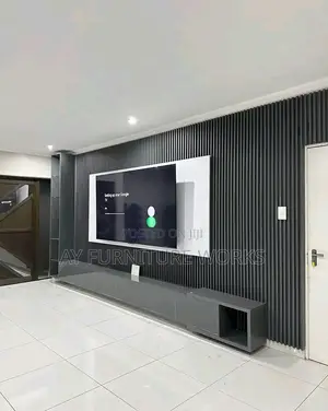 Elegance Television Consule