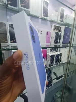 New Apple iPhone 16 128 GB Blue