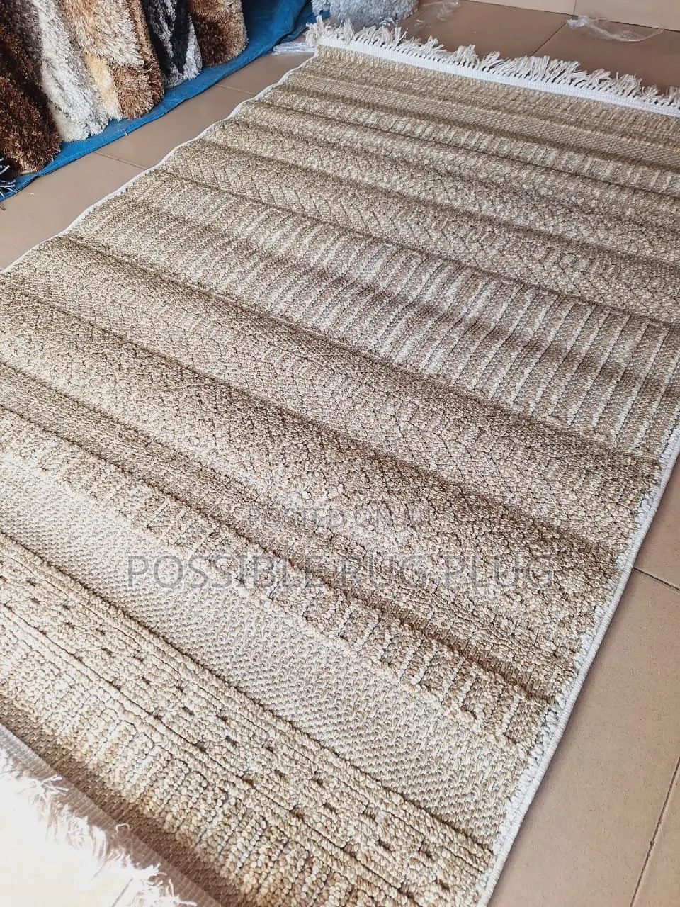 Quality Knoted Center Rug