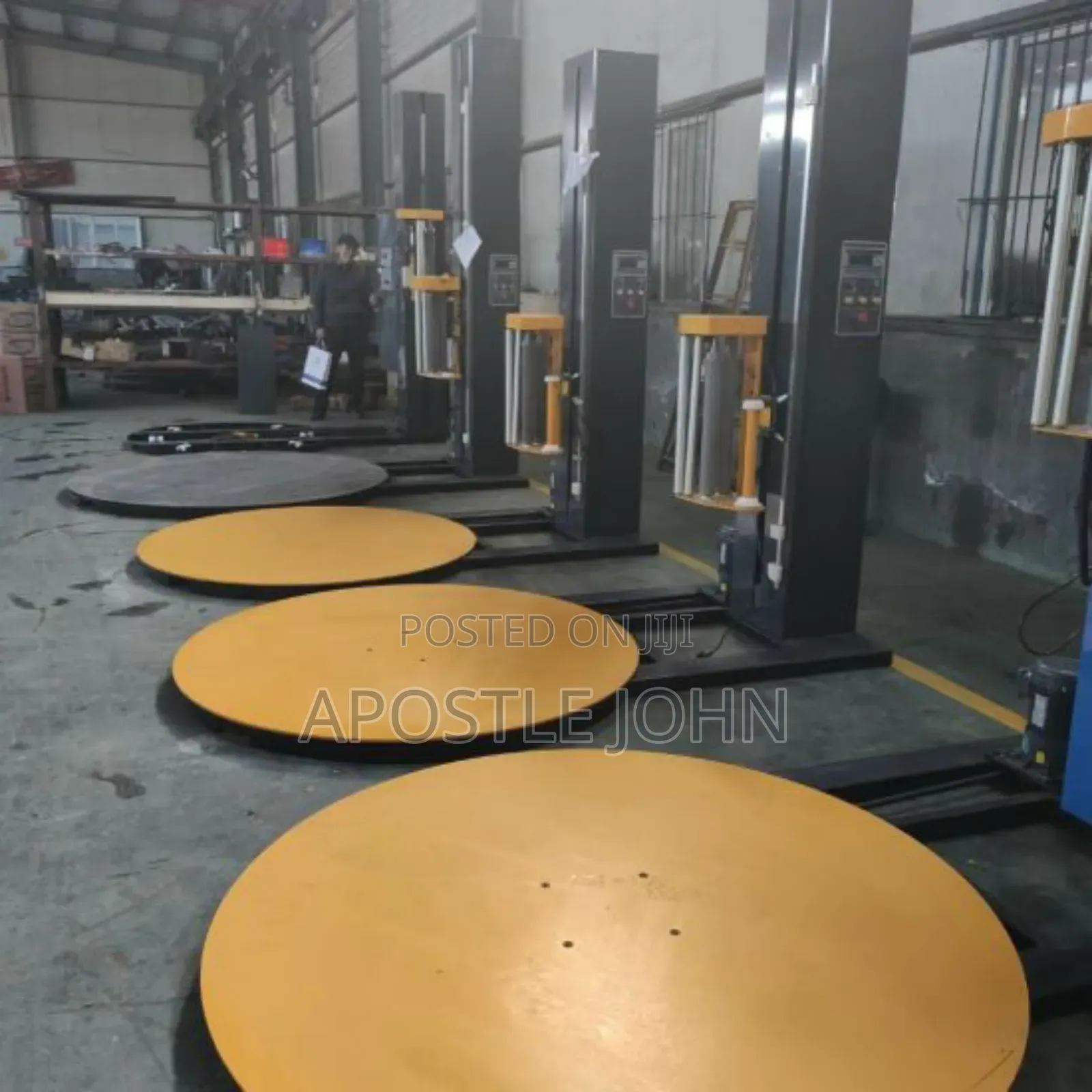 Automatic Stretch Wrapping Machine