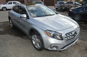 Mercedes-Benz GLA 250 2018 Silver